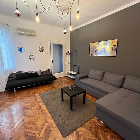 Two Bedroom Apartment Near Slavija Square Belgrade Exterior photo
